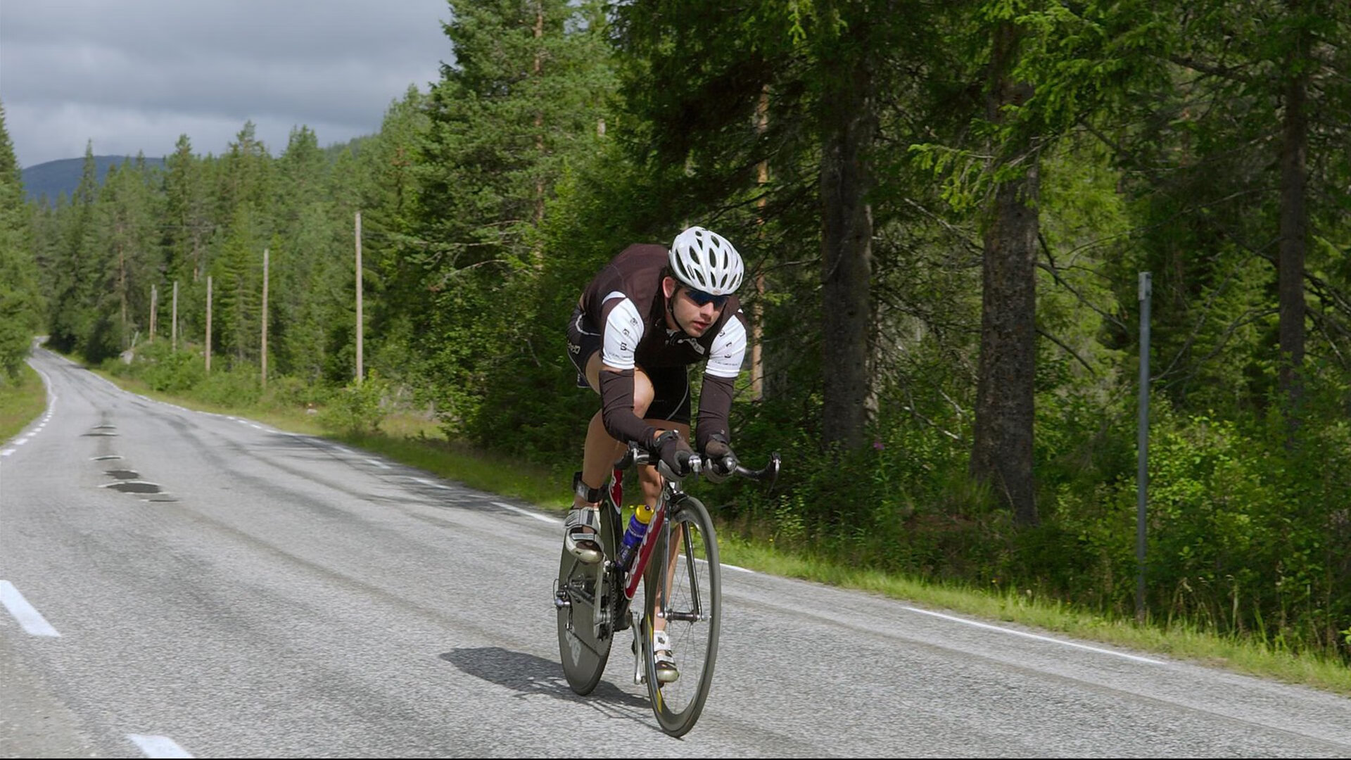 国际极限马拉松“极地站” -30℃环境考验意志力